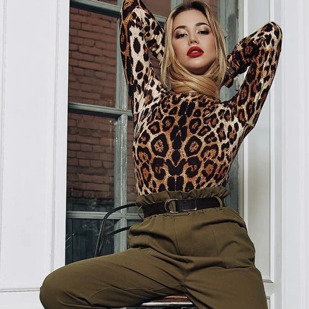 NEA - Body top femme à manches longues avec des imprimés léopard
